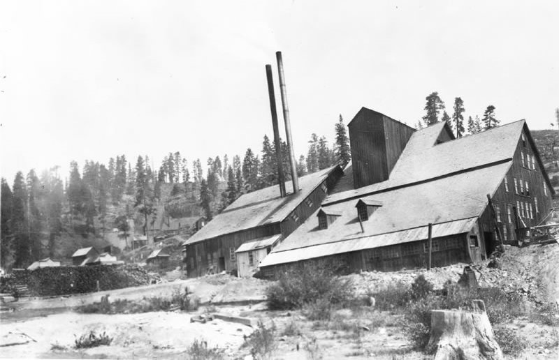 Bonanza Mine Mill ca 1895.jpg - PHOTO OF BONANZA GOLD MINE MILL ROBINSONVILLE OR CA 1895